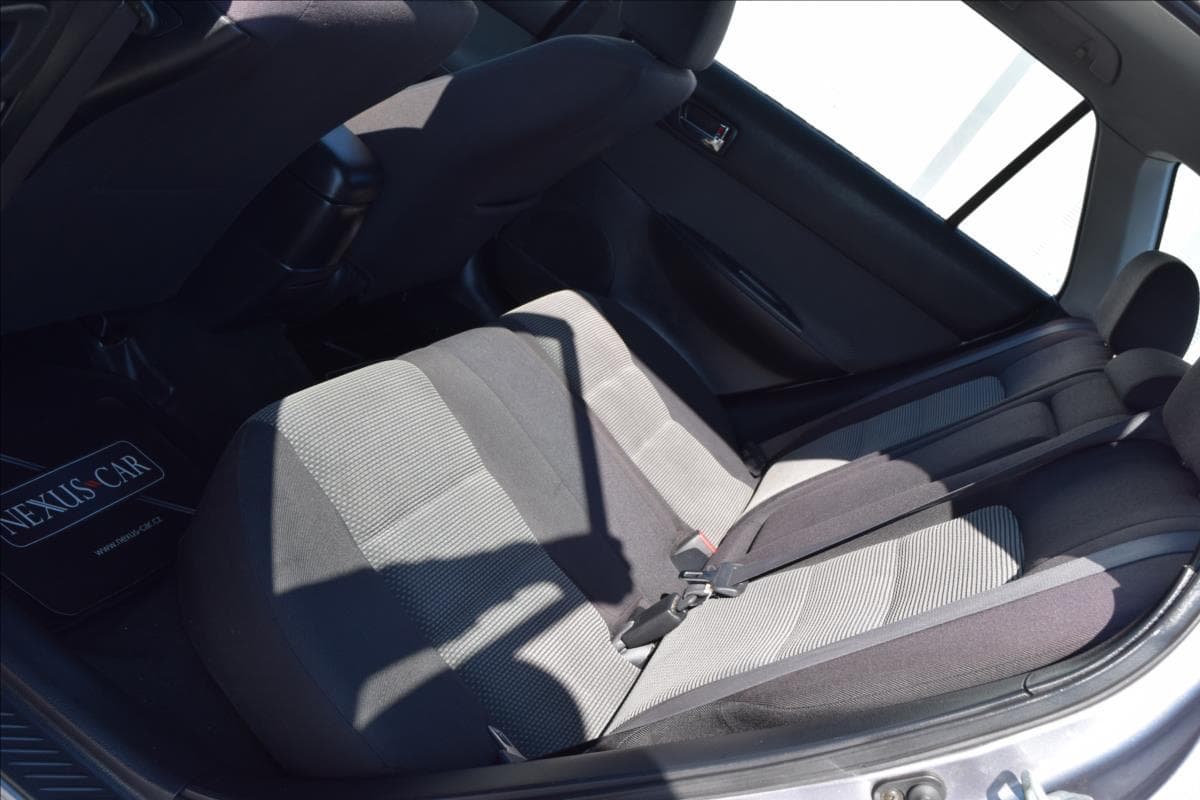 2003 Mazda 6 - 18