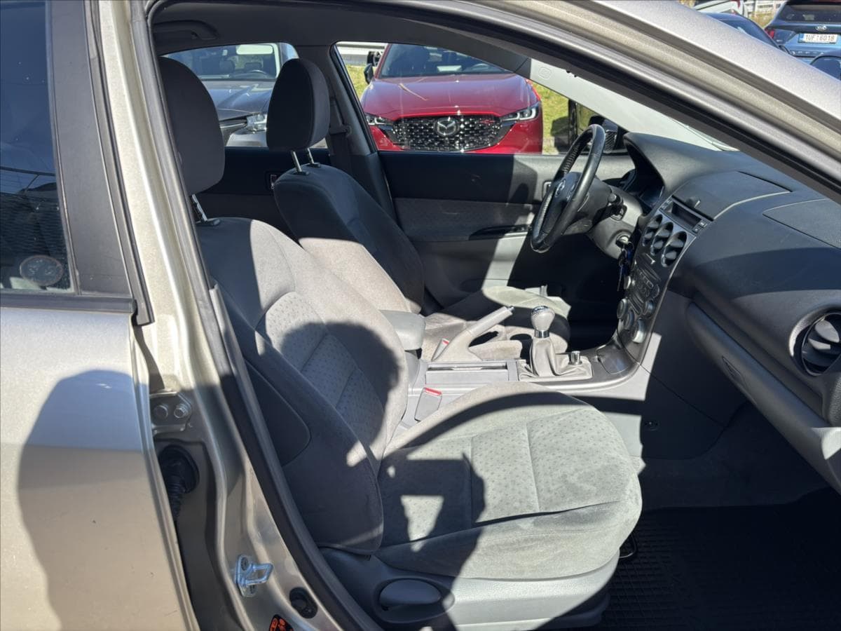 2004 Mazda 6 - 17