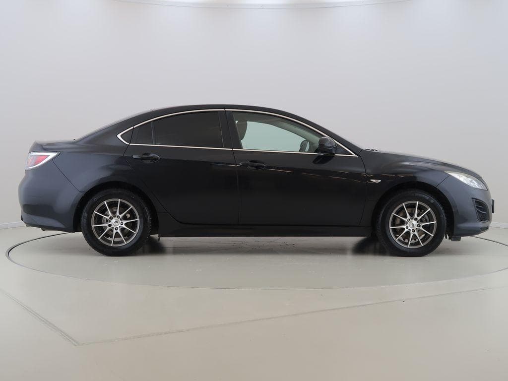 Mazda 6 - 8