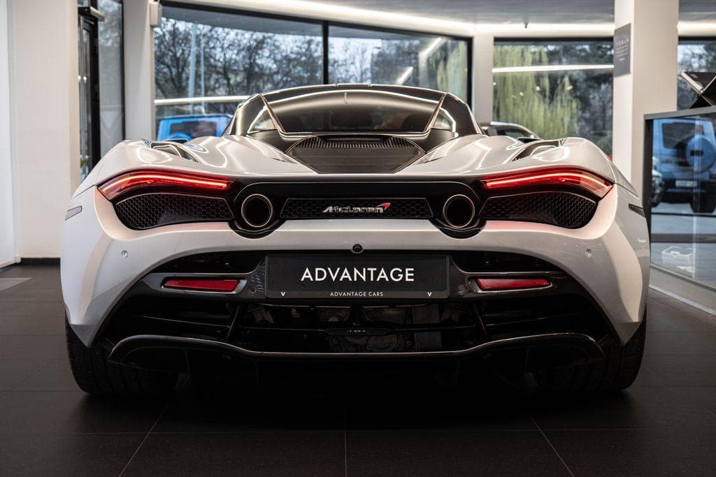 2017 McLaren 720S - 3