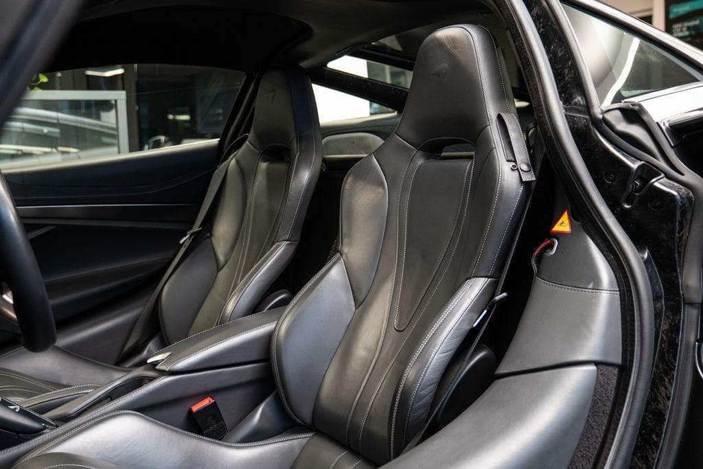 2017 McLaren 720S - 7