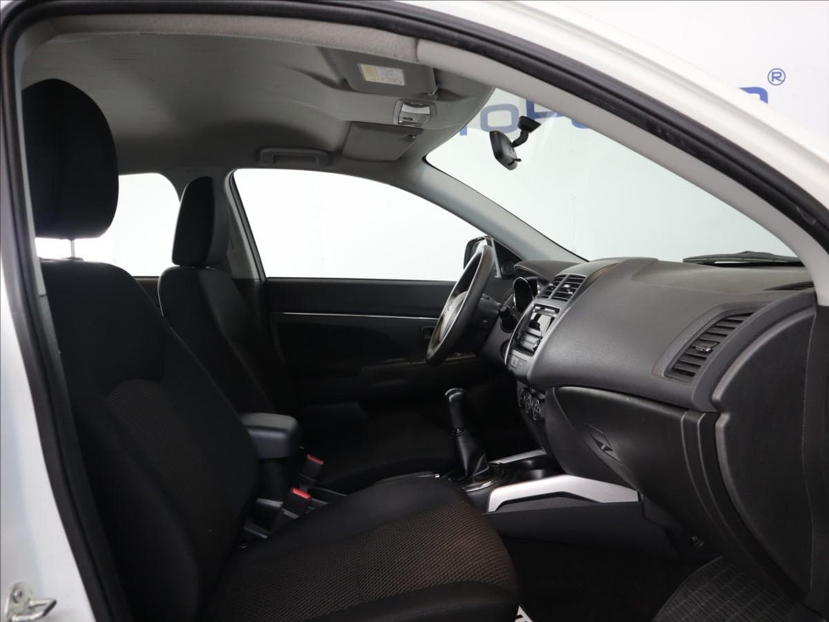 2014 Mitsubishi ASX - 10
