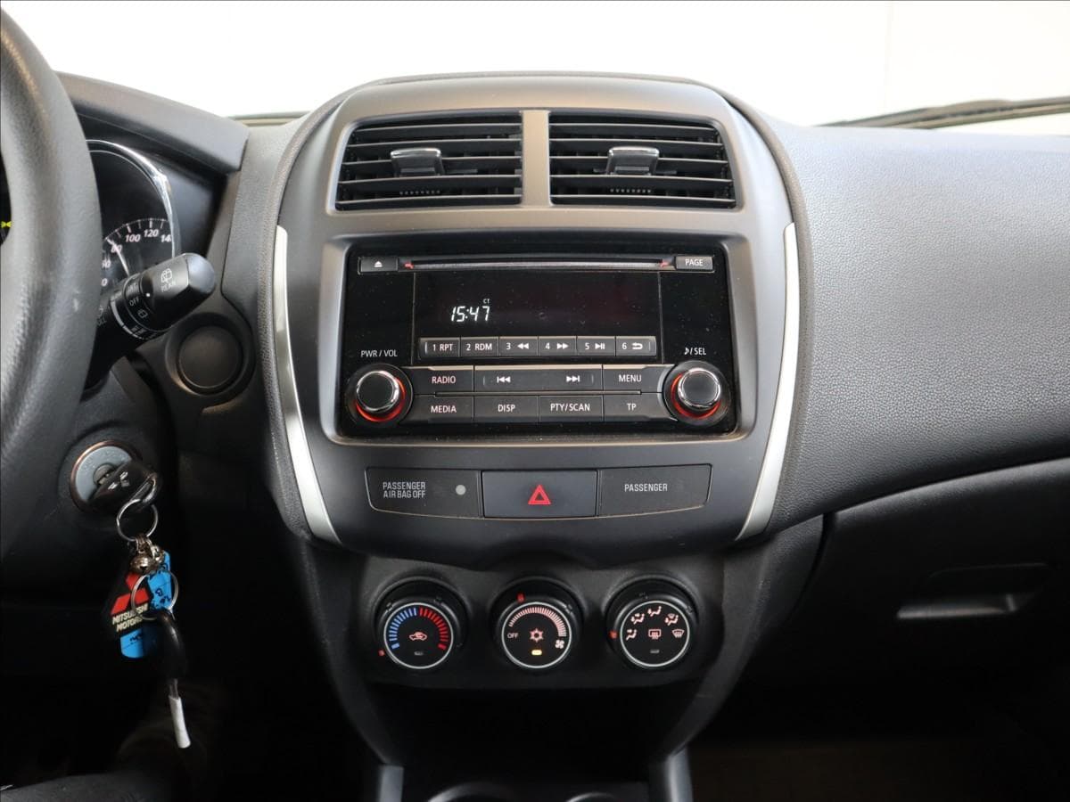 2014 Mitsubishi ASX - 12