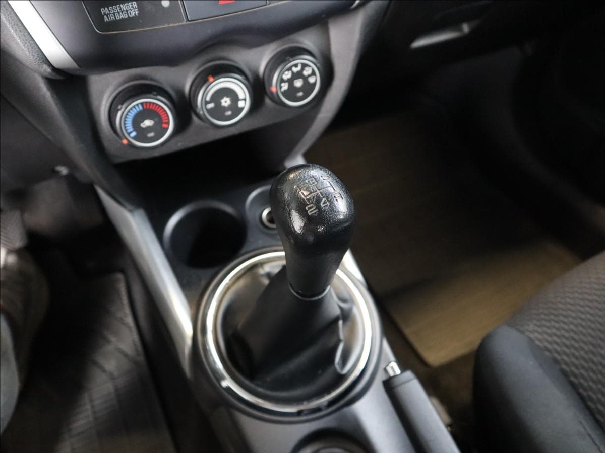 2014 Mitsubishi ASX - 15