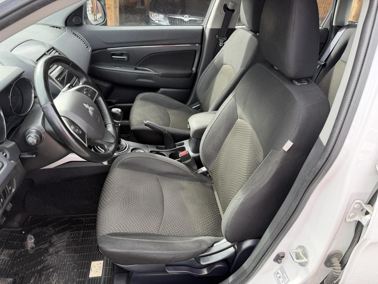 2014 Mitsubishi ASX - 9