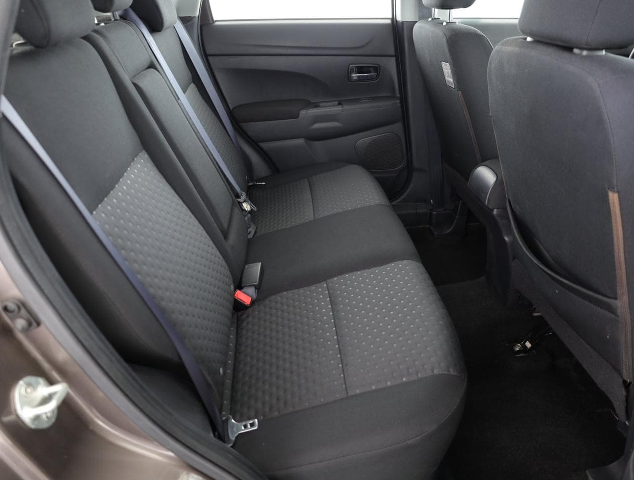 2011 Mitsubishi ASX - 11