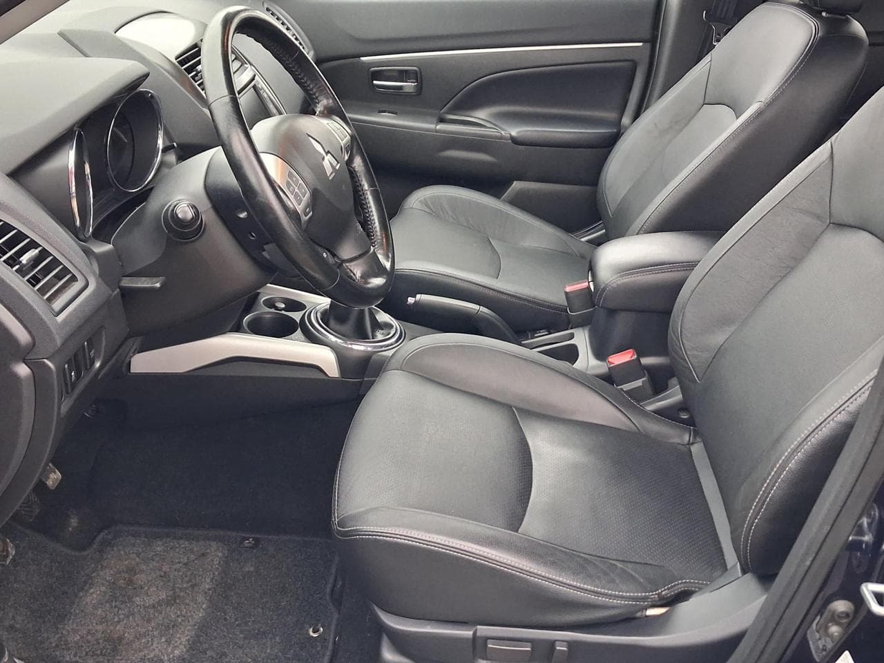 2012 Mitsubishi ASX - 9