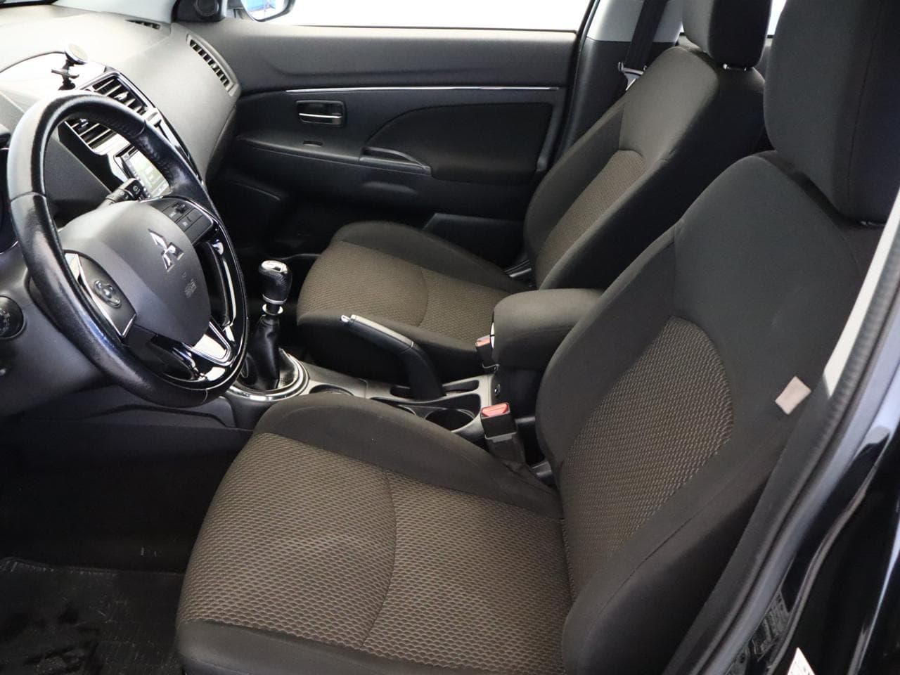 2016 Mitsubishi Asx - 14