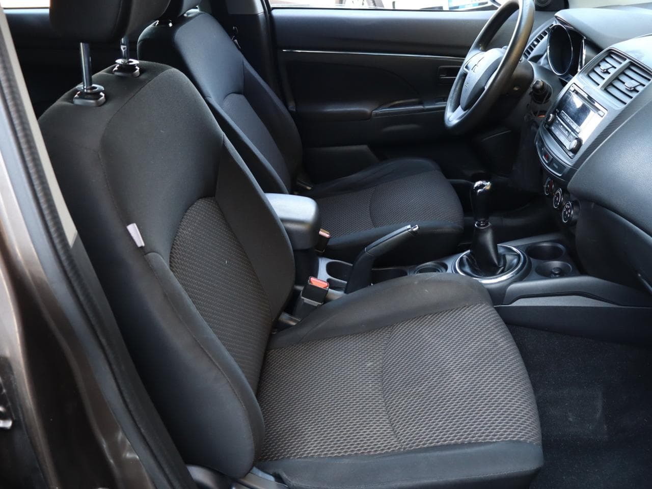 2016 Mitsubishi Asx - 10