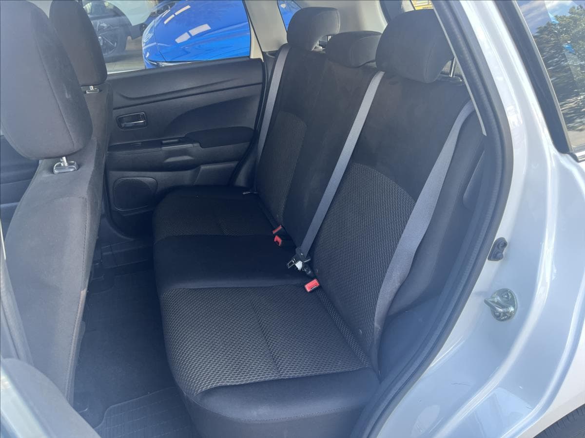2019 Mitsubishi ASX - 16