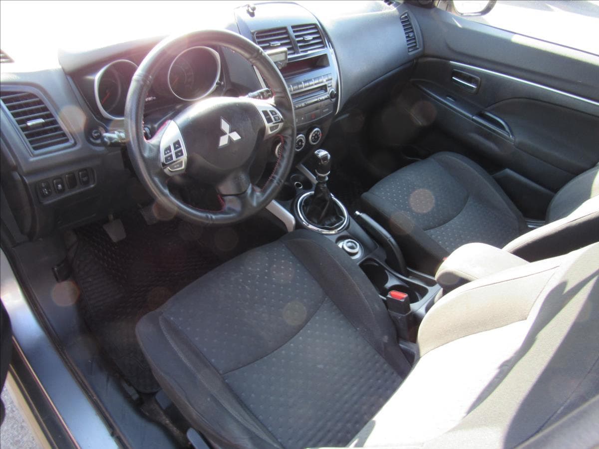 2012 Mitsubishi Asx - 9