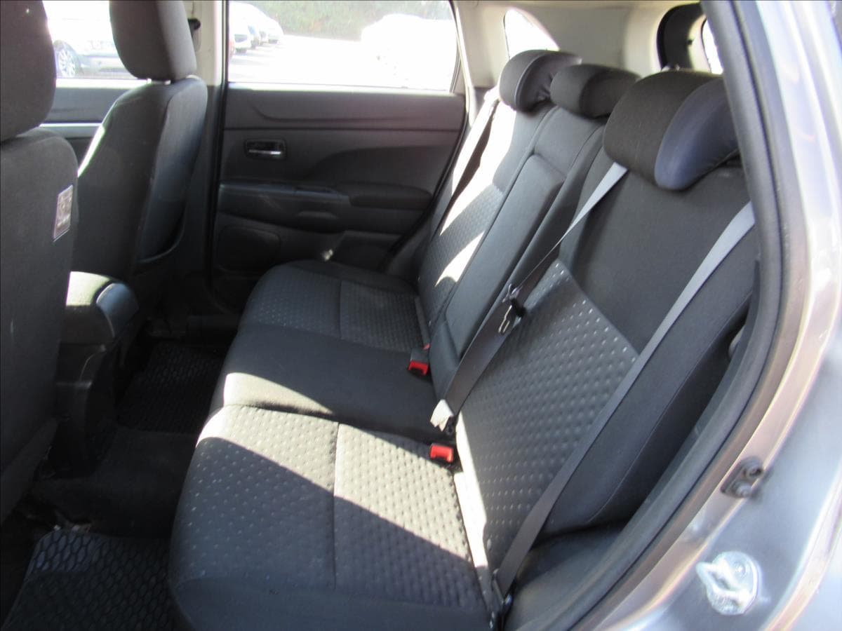 2012 Mitsubishi Asx - 10