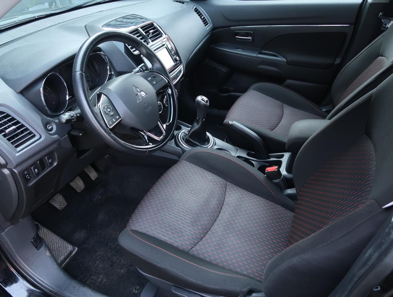 2016 Mitsubishi Asx - 16