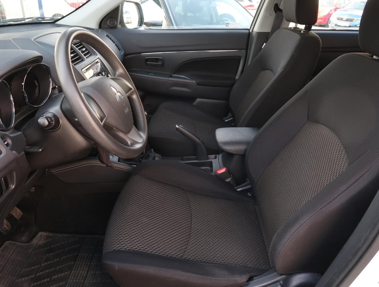 2019 Mitsubishi Asx - 16