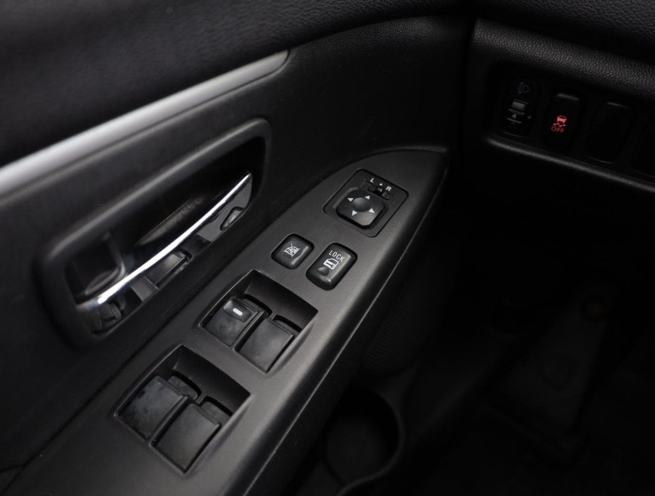 2012 Mitsubishi ASX - 17