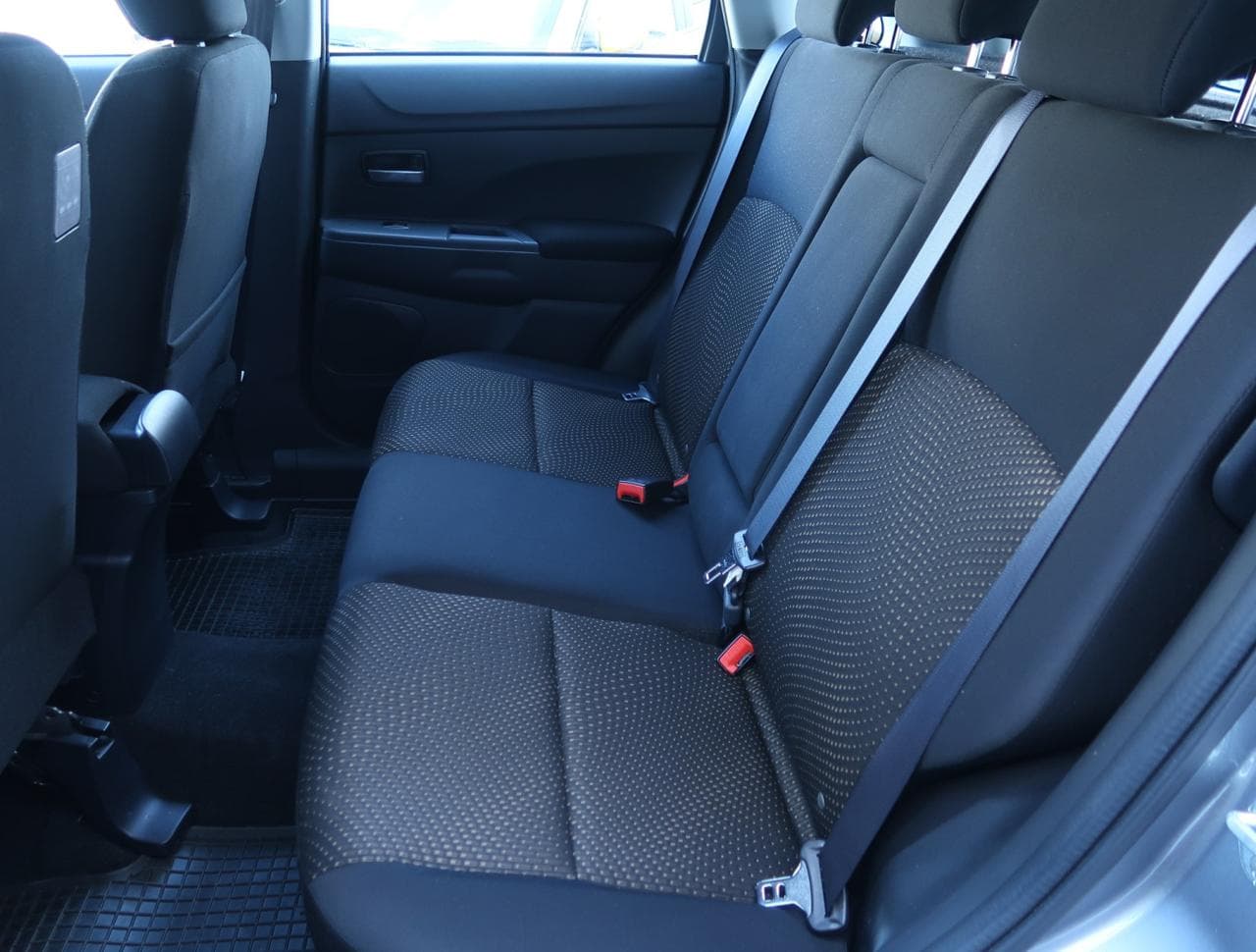 2015 Mitsubishi ASX - 15