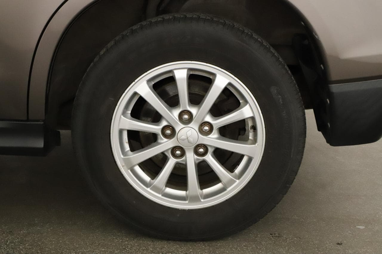 2010 Mitsubishi ASX - 17