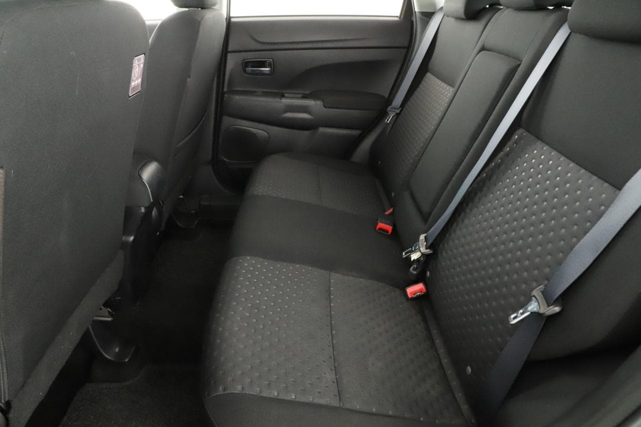 2010 Mitsubishi ASX - 12