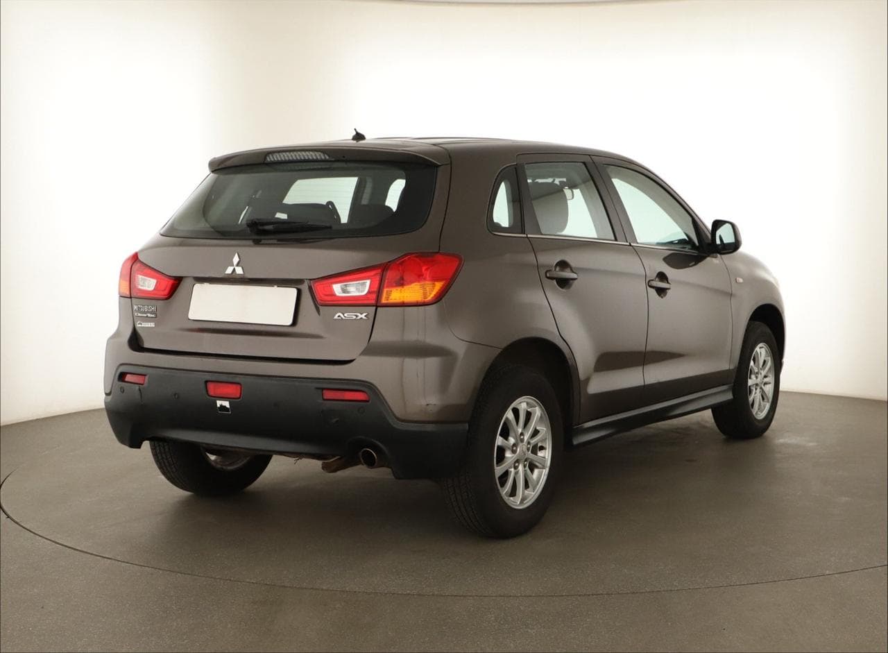 2010 Mitsubishi ASX - 7