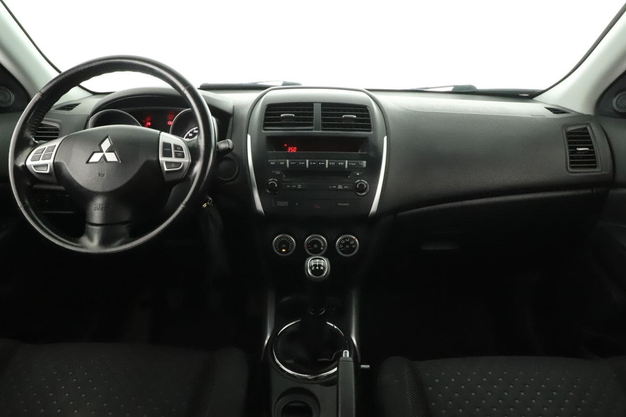 2010 Mitsubishi ASX - 9