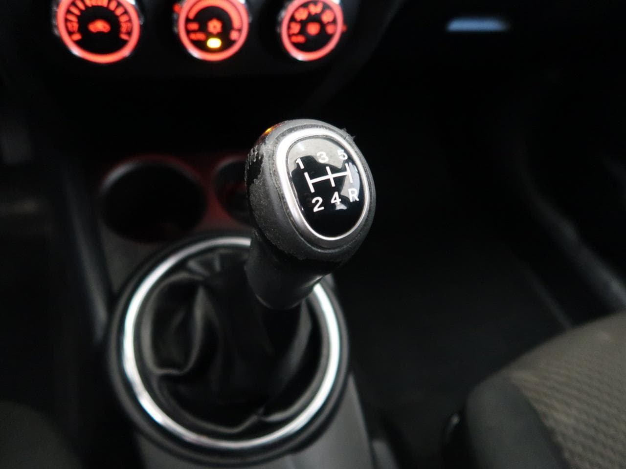2015 Mitsubishi ASX - 24