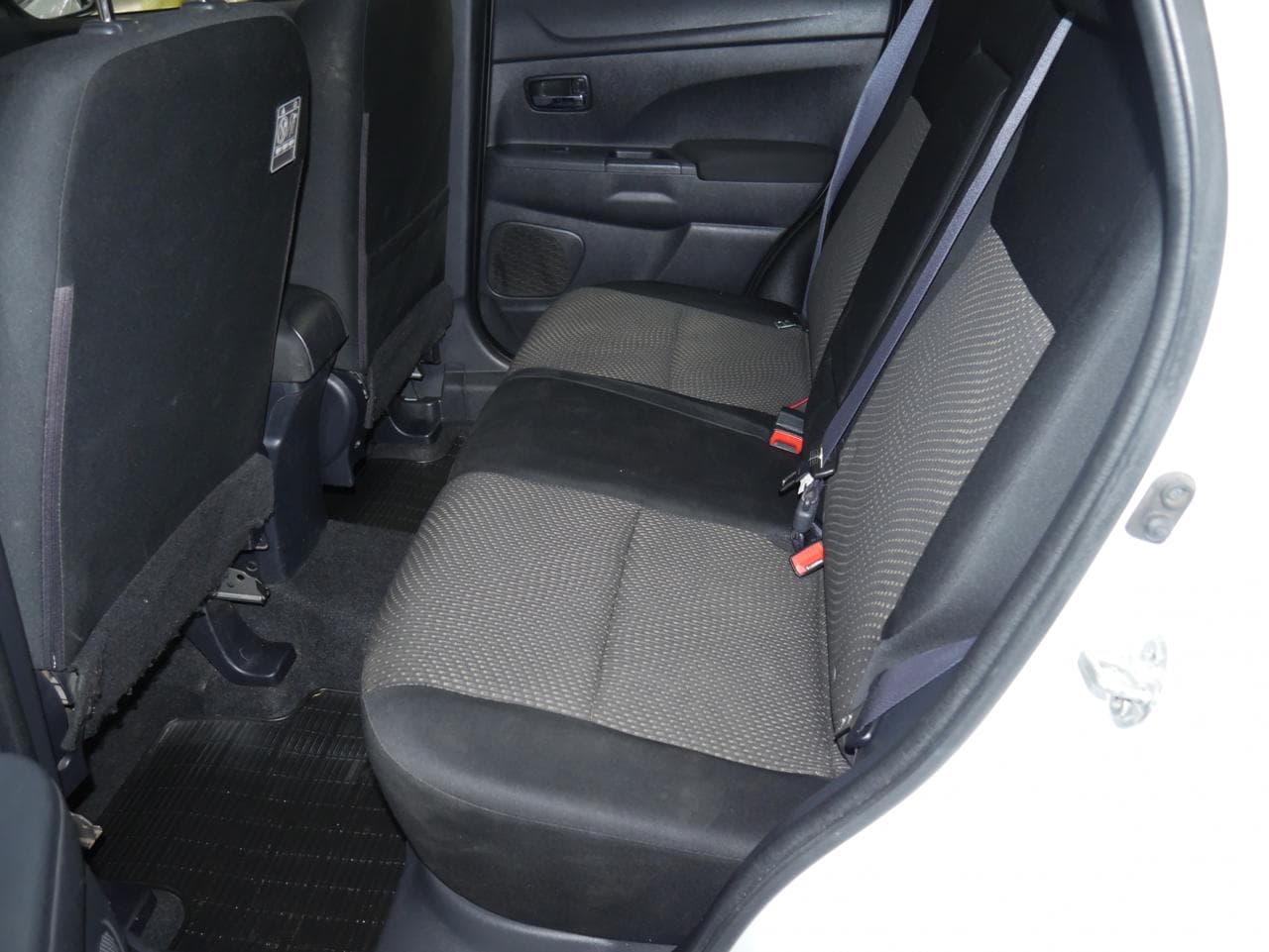 2014 Mitsubishi ASX - 13