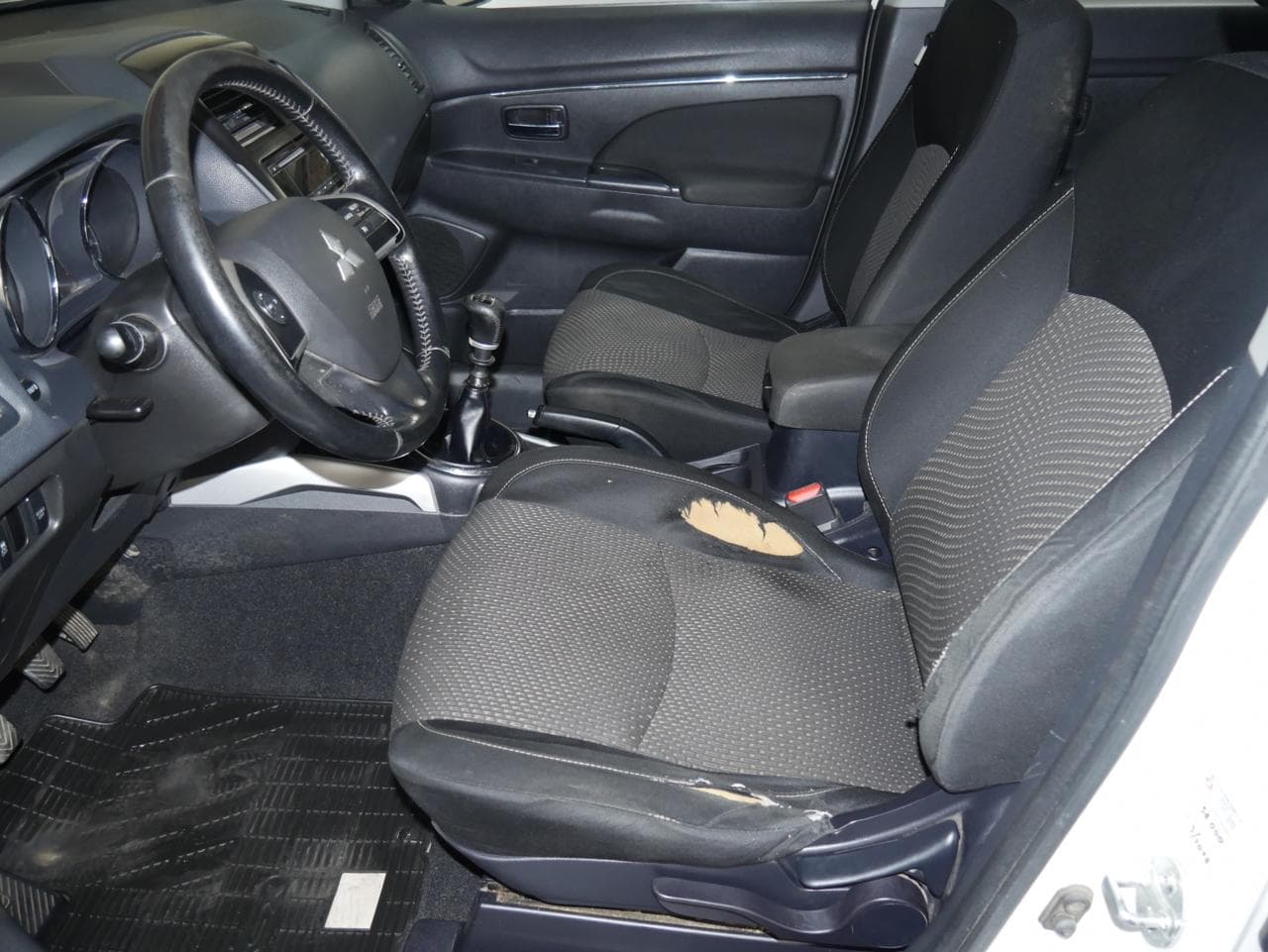 2014 Mitsubishi ASX - 11