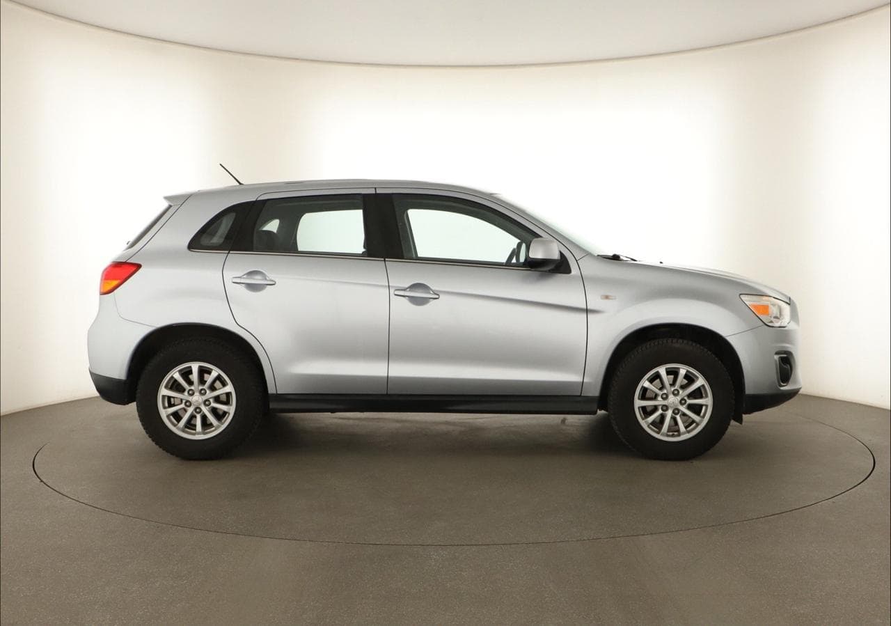 2016 Mitsubishi ASX - 8