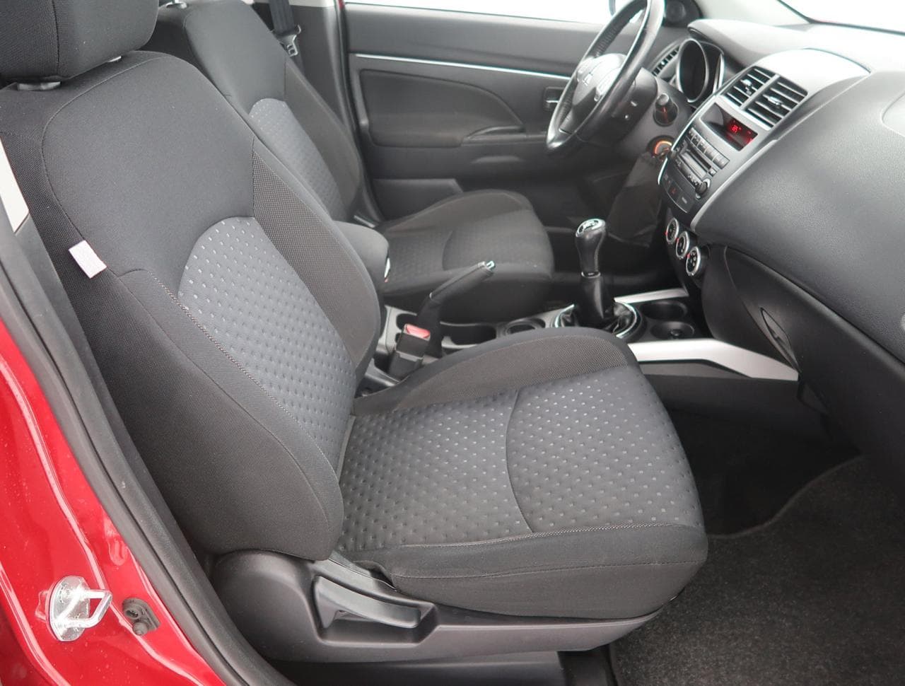 2010 Mitsubishi ASX - 21