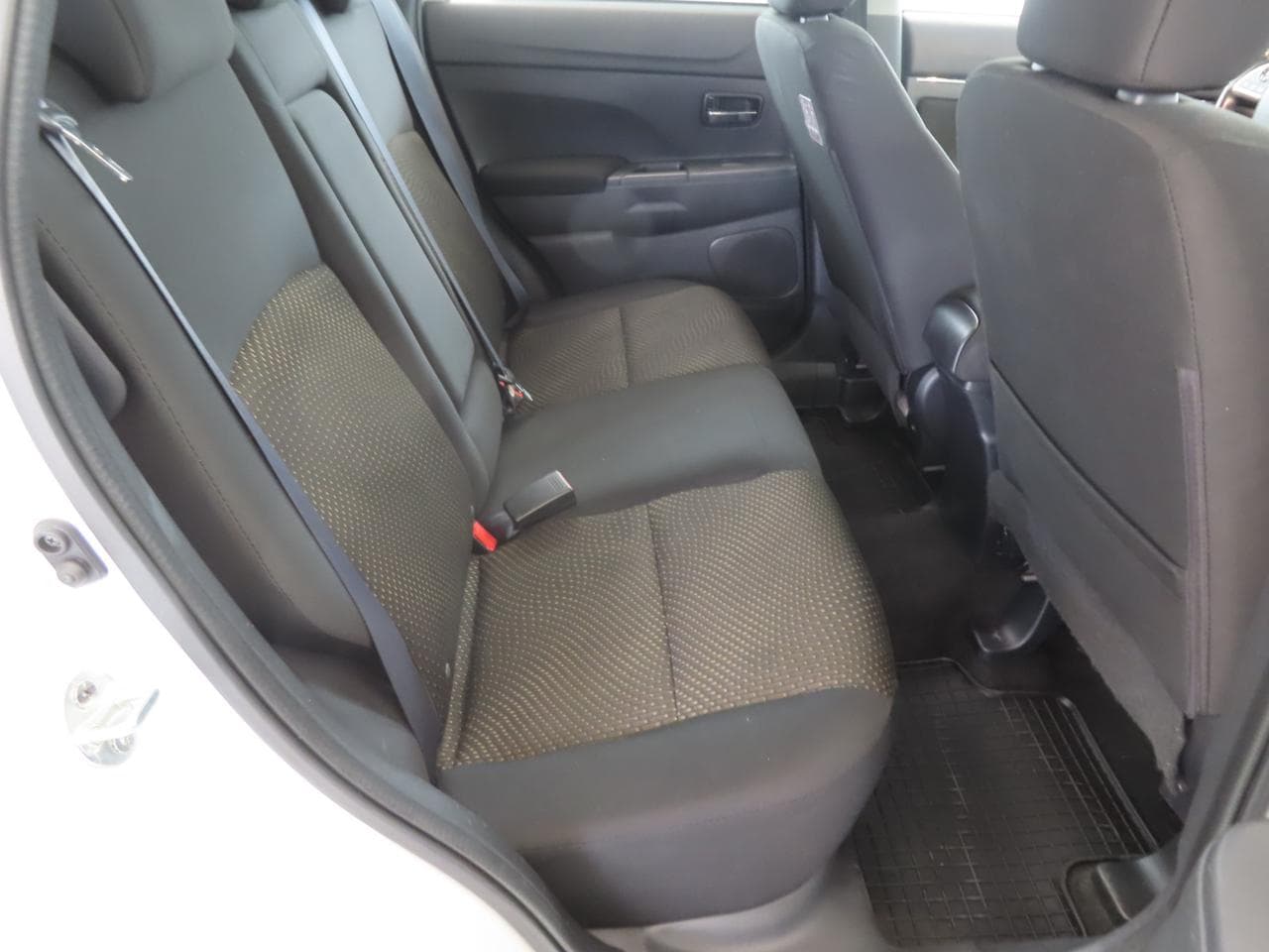 2014 Mitsubishi ASX - 13