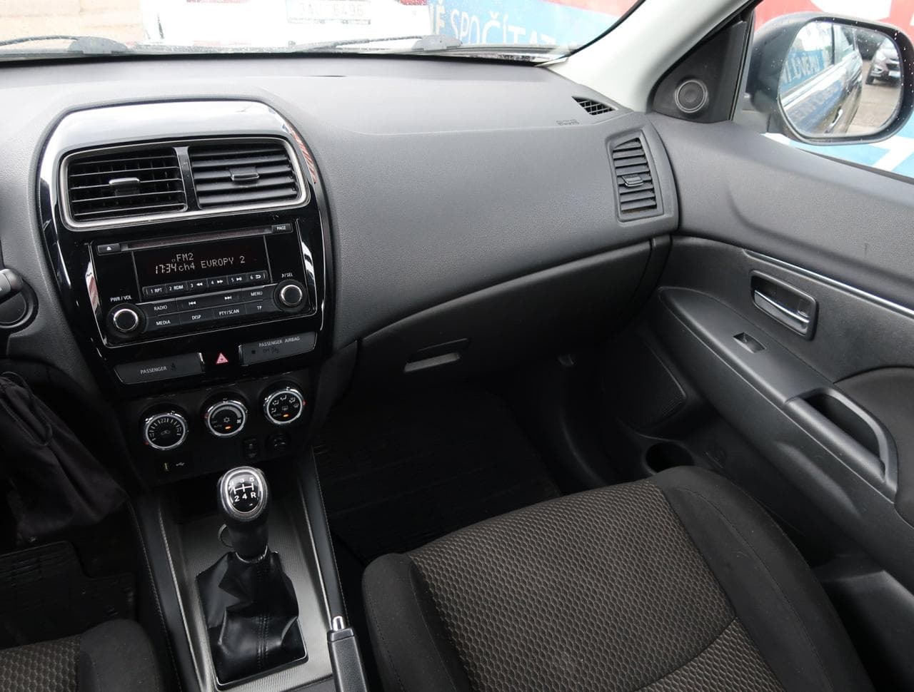 2018 Mitsubishi ASX - 11
