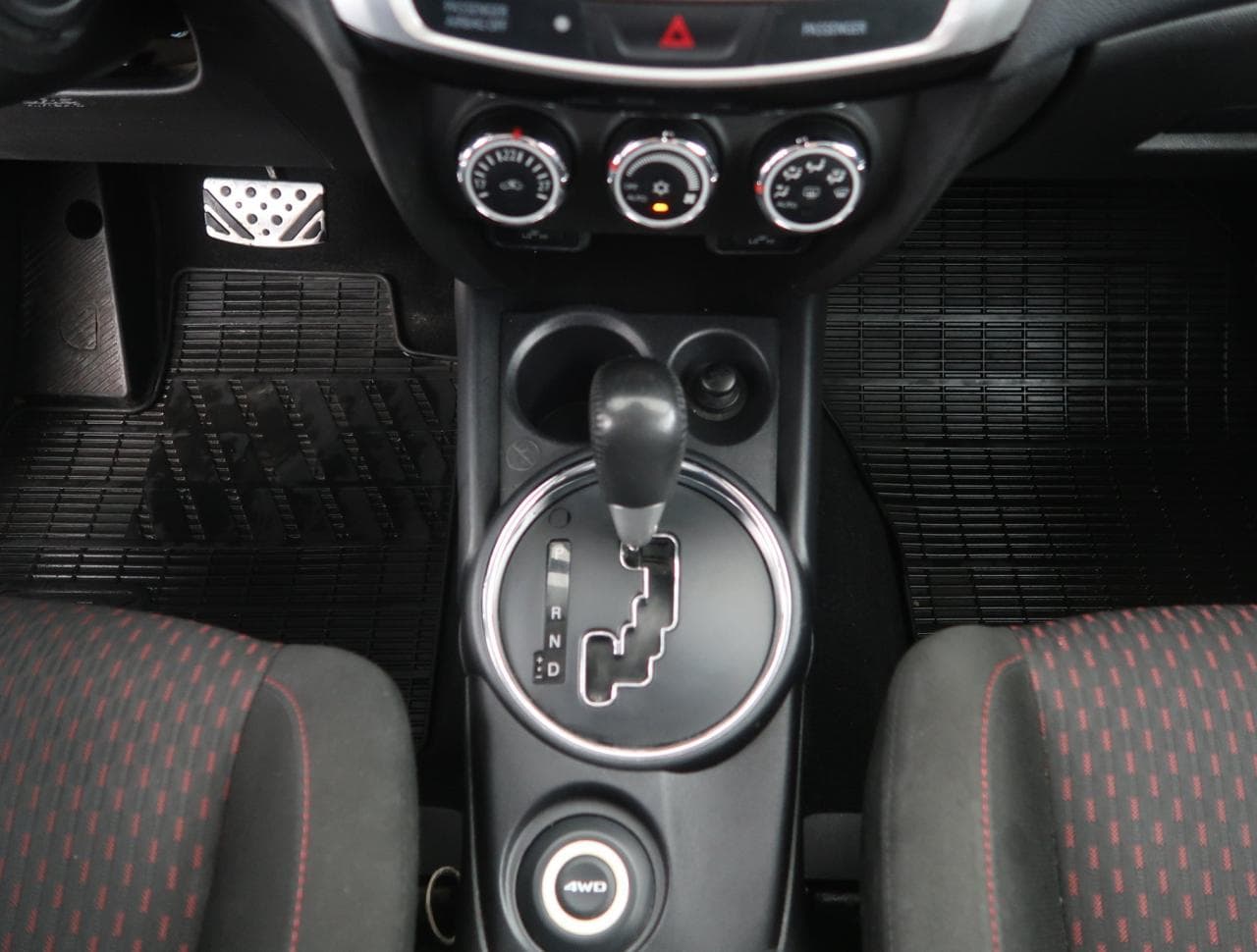 2017 Mitsubishi ASX - 19