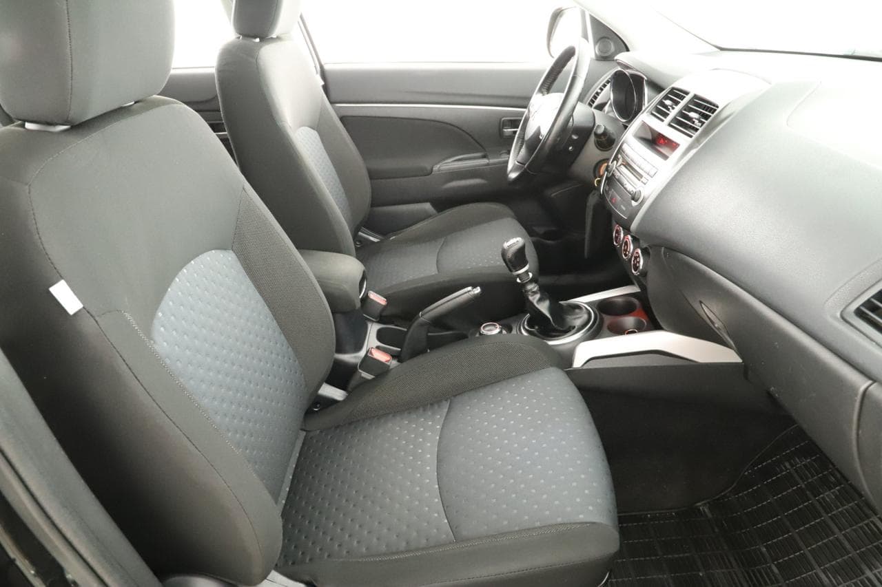 2012 Mitsubishi ASX - 10