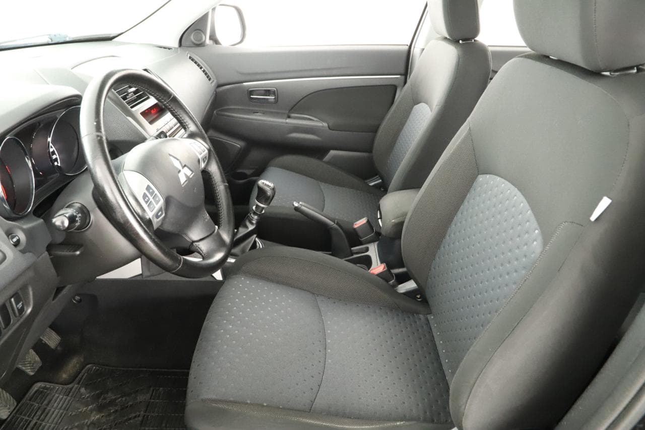 2012 Mitsubishi ASX - 13