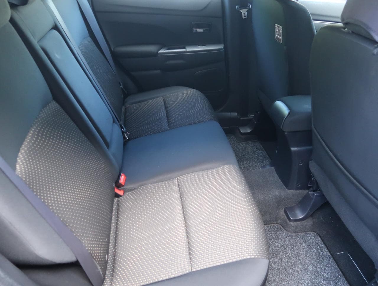 2015 Mitsubishi ASX - 13