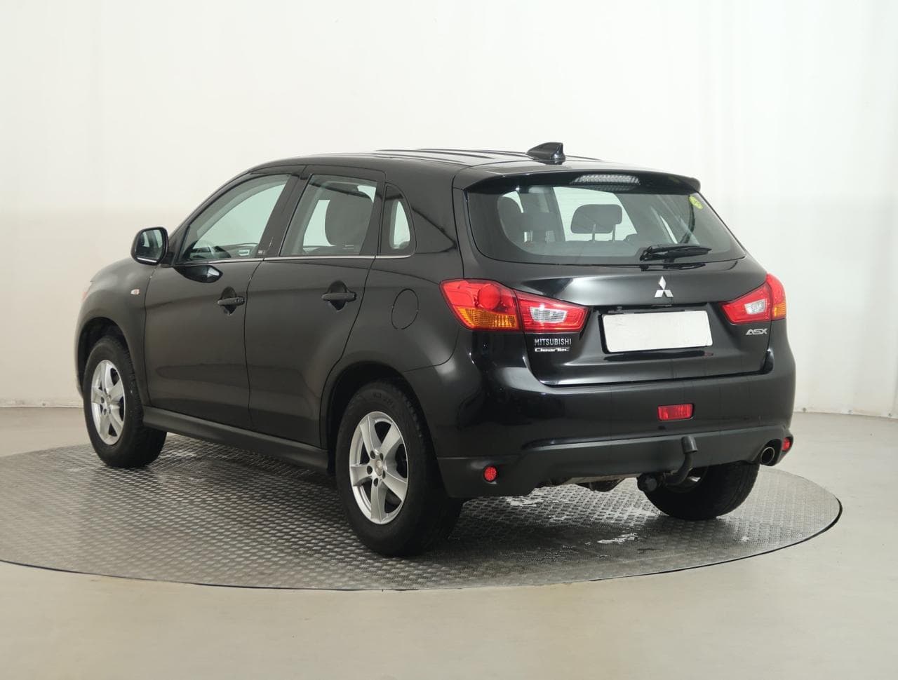 2017 Mitsubishi ASX - 5