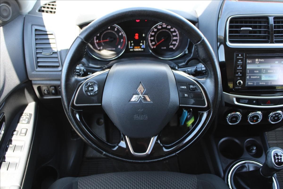 2016 Mitsubishi ASX - 10