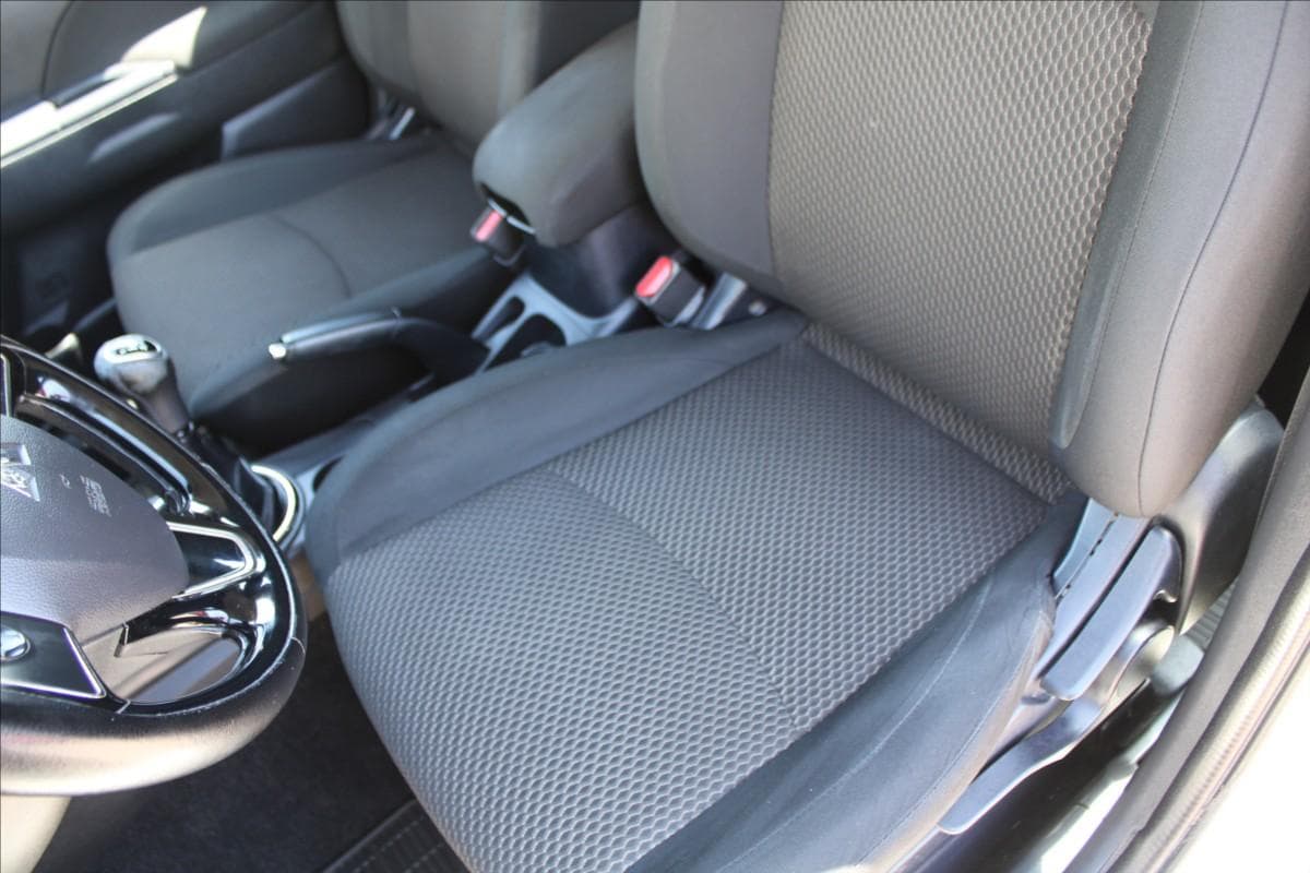 2016 Mitsubishi ASX - 17