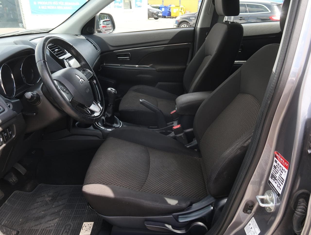 2017 Mitsubishi ASX - 16