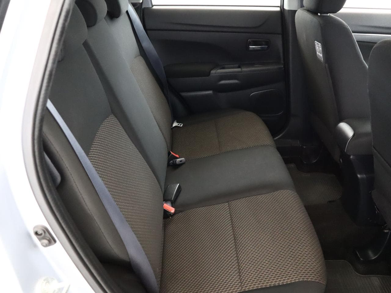 2016 Mitsubishi ASX - 11