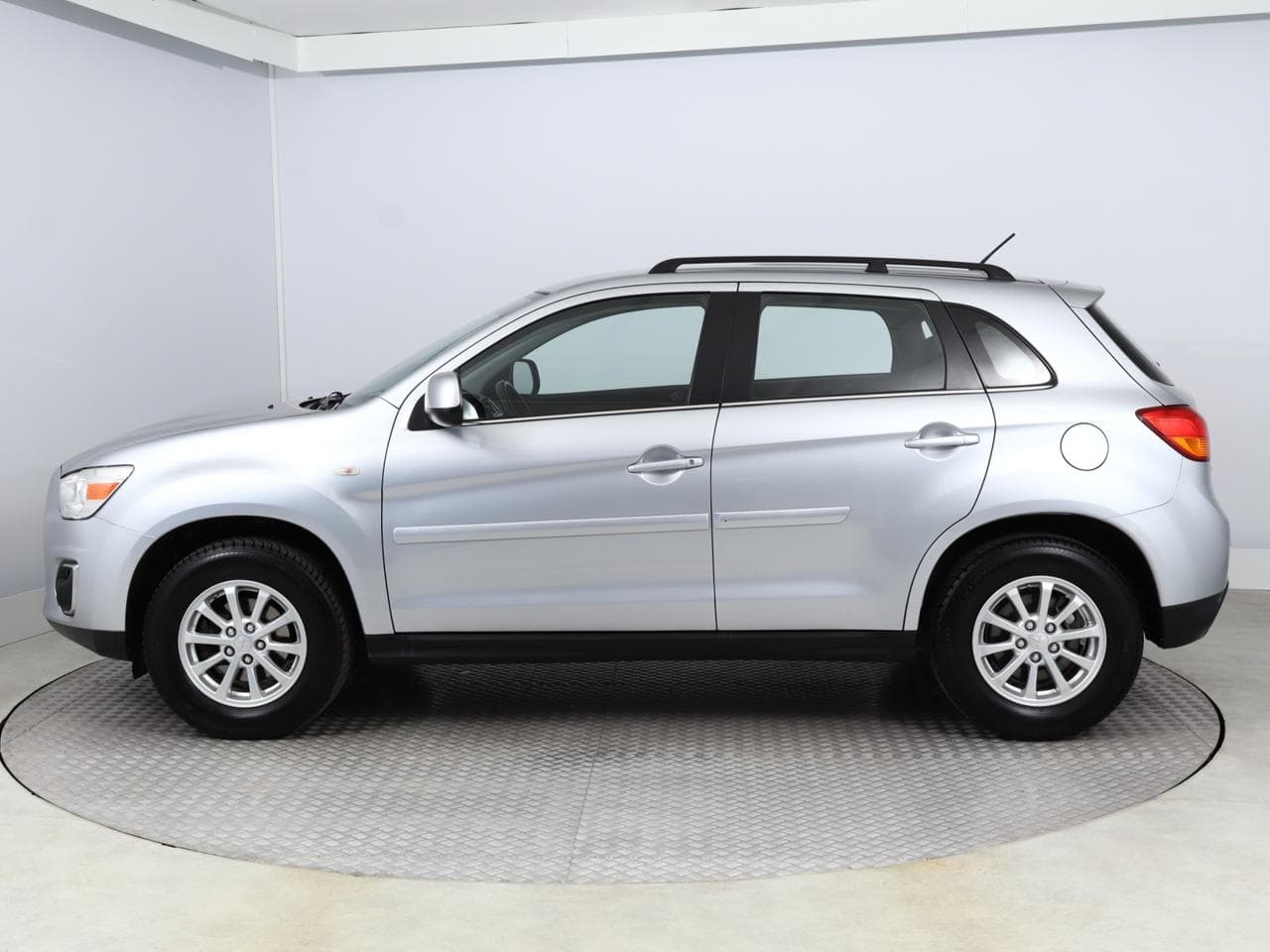 2016 Mitsubishi ASX - 4