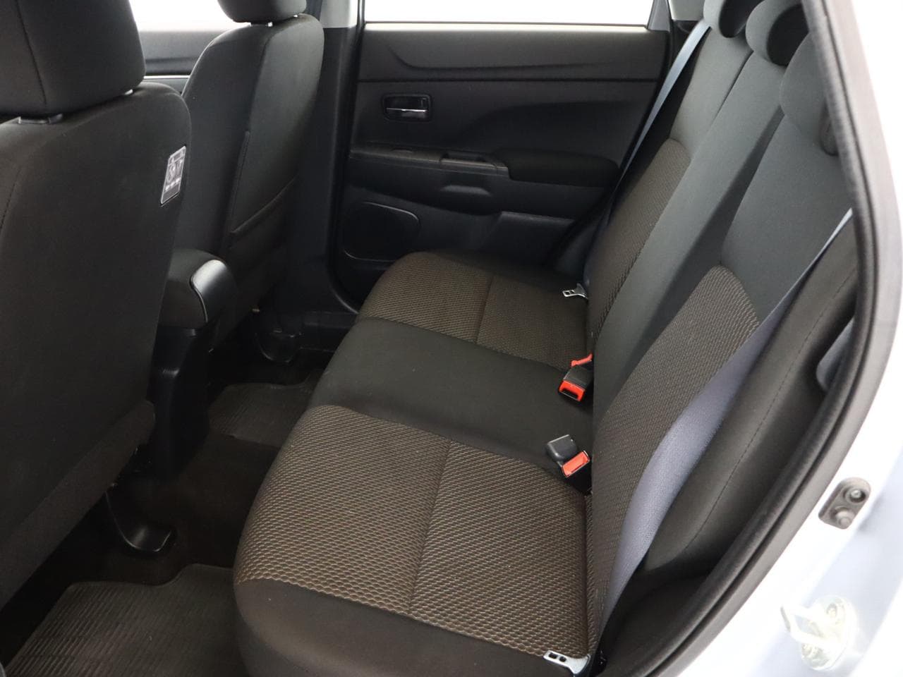 2016 Mitsubishi ASX - 13