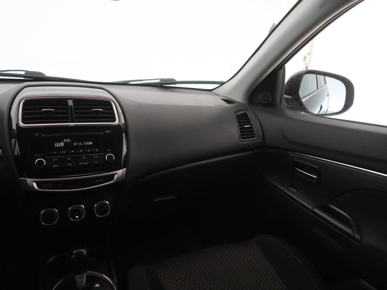 2015 Mitsubishi ASX - 11