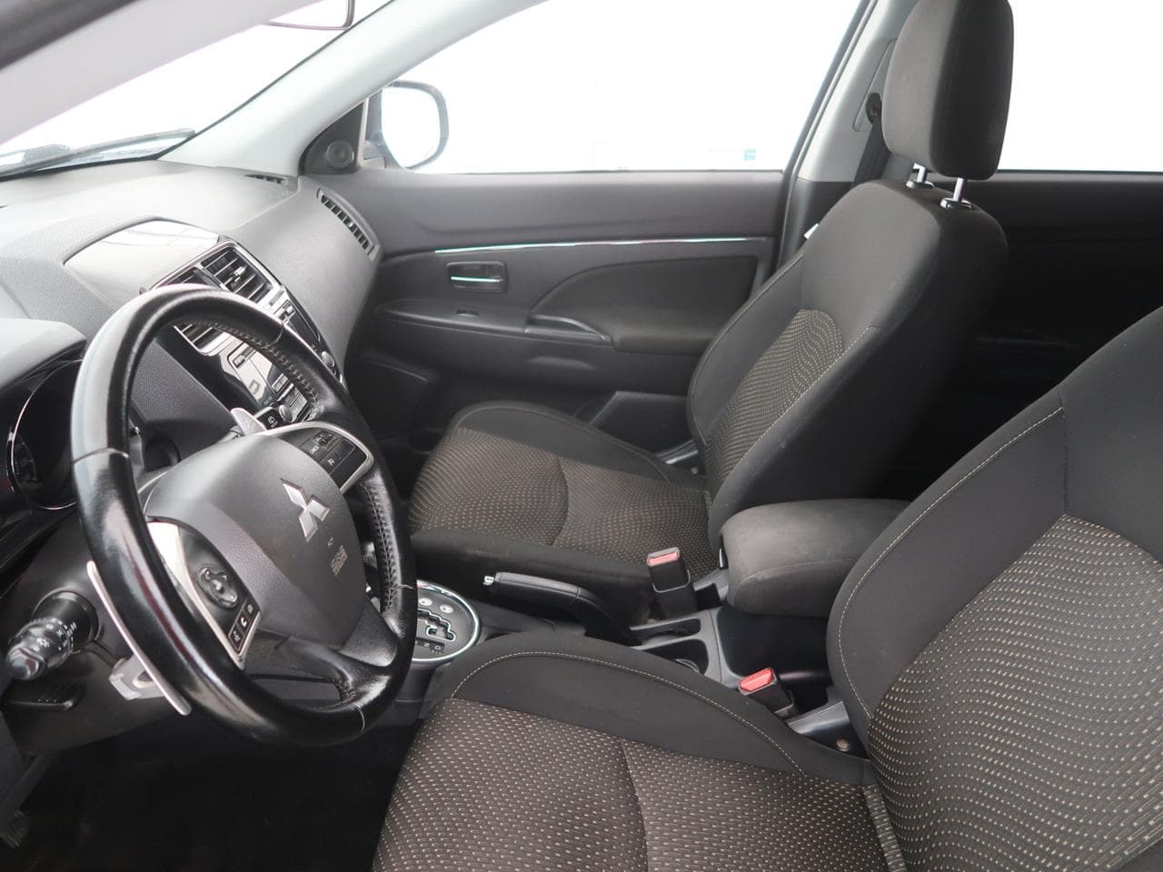 2015 Mitsubishi ASX - 16