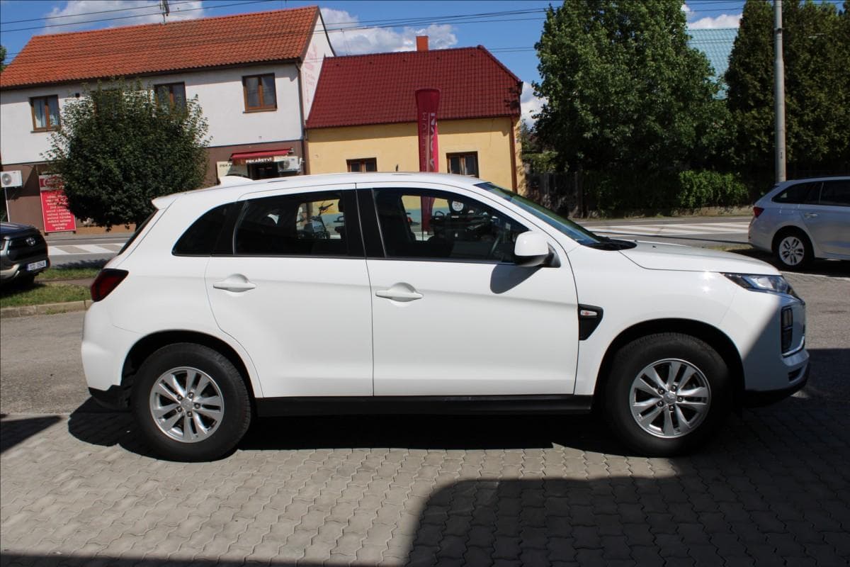 2021 Mitsubishi ASX - 3
