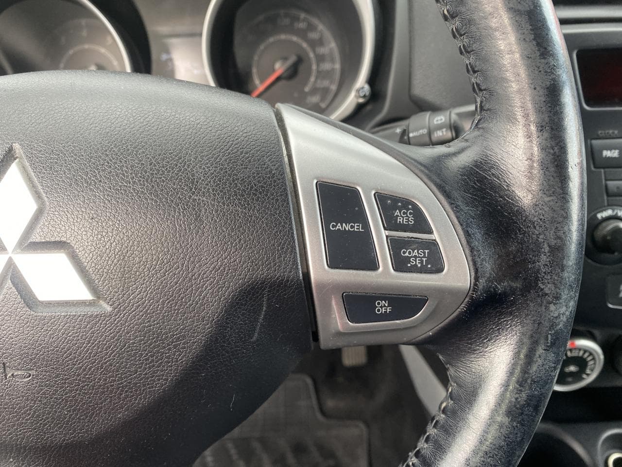 2011 Mitsubishi ASX - 13