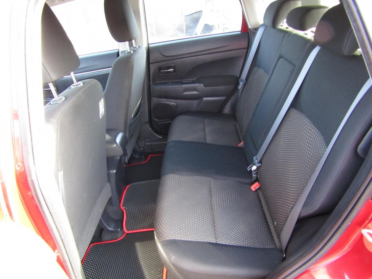 2015 Mitsubishi ASX - 10