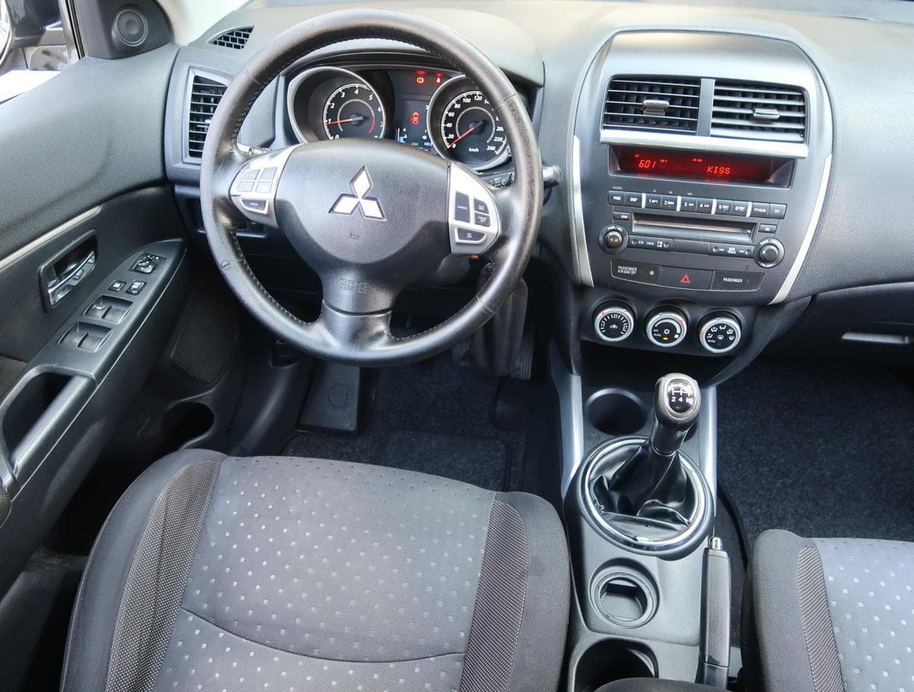 2012 Mitsubishi ASX - 9