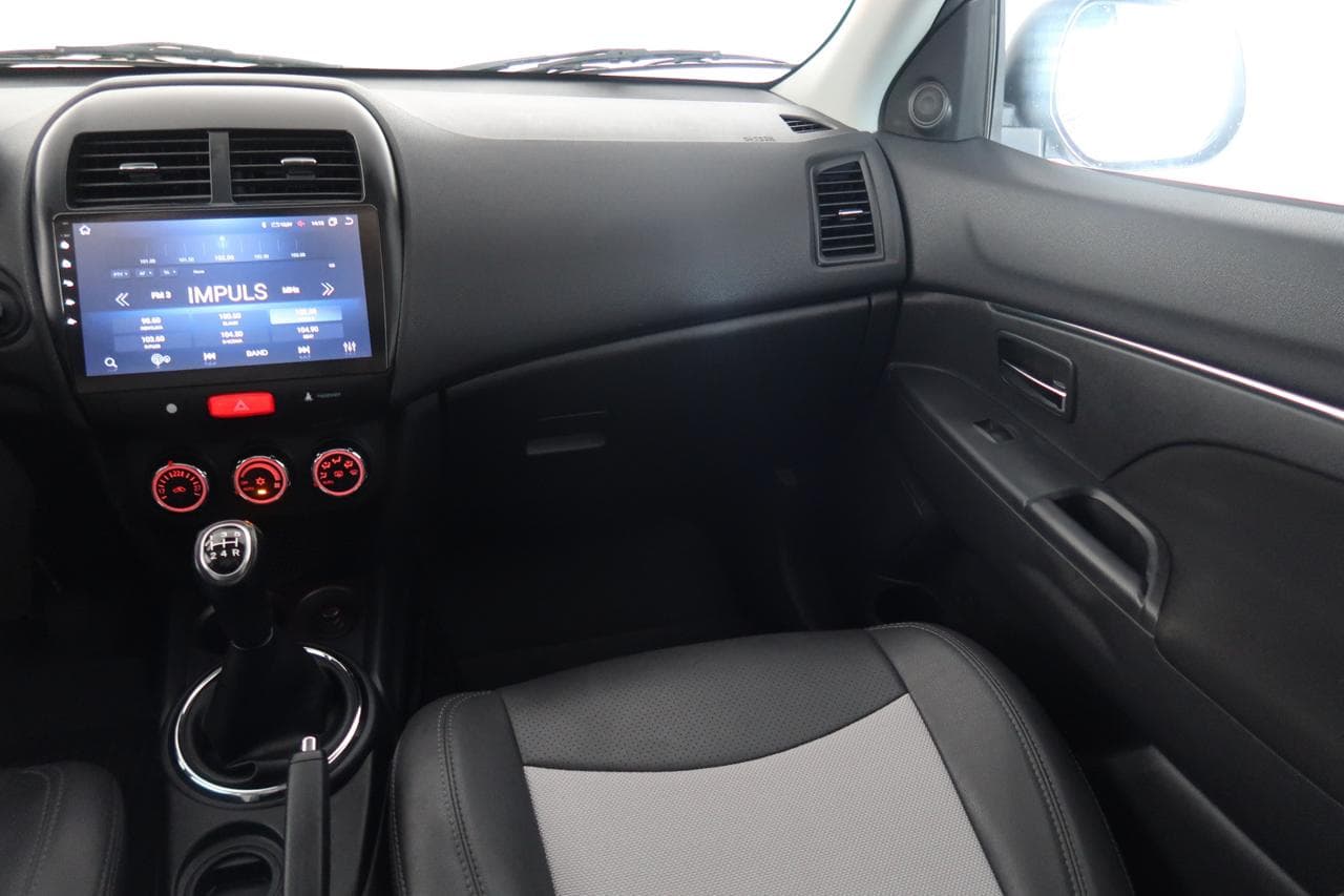 2014 Mitsubishi ASX - 11