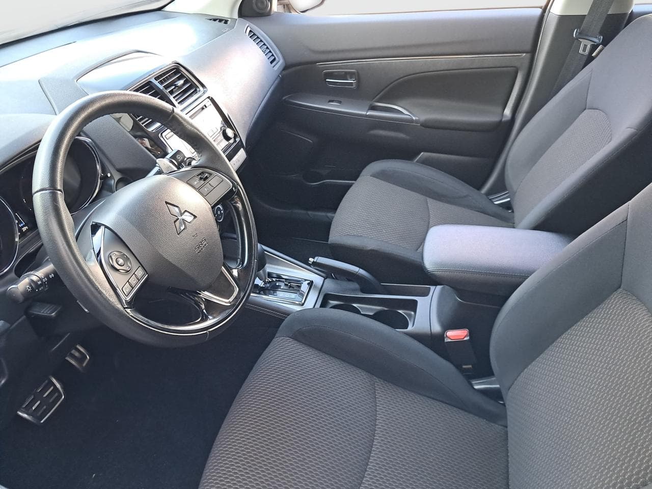 2020 Mitsubishi ASX - 16